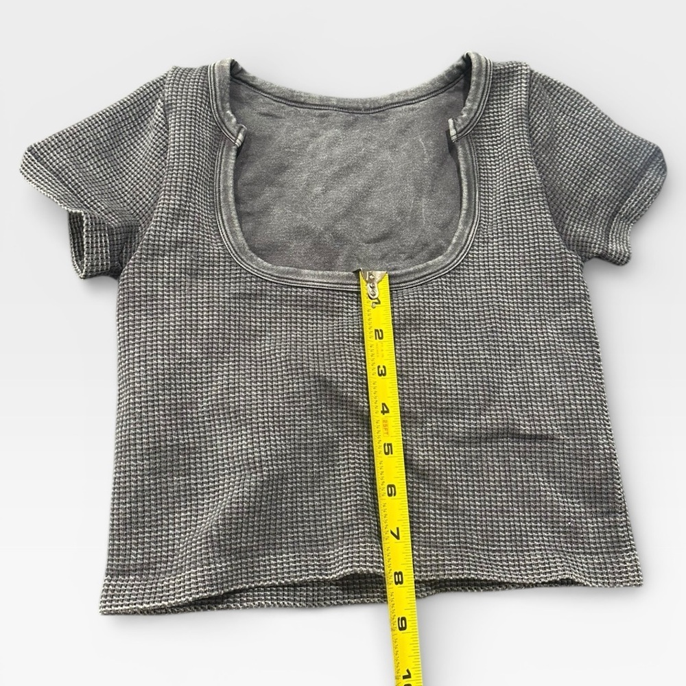 Altar’d State Gray Square Neck Waffle Women’s T-Shirt Size Medium - Picture 6 of 7